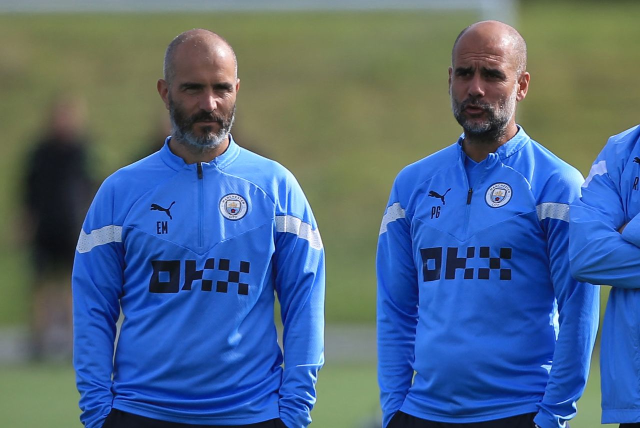 Novo técnico do Chelsea ao lado de Guardiola