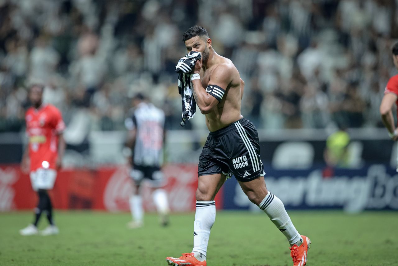 Hulk comemora gol pelo Atlético-MG