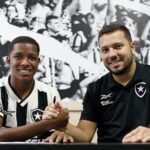 Yarlen renova contrato com o Botafogo
