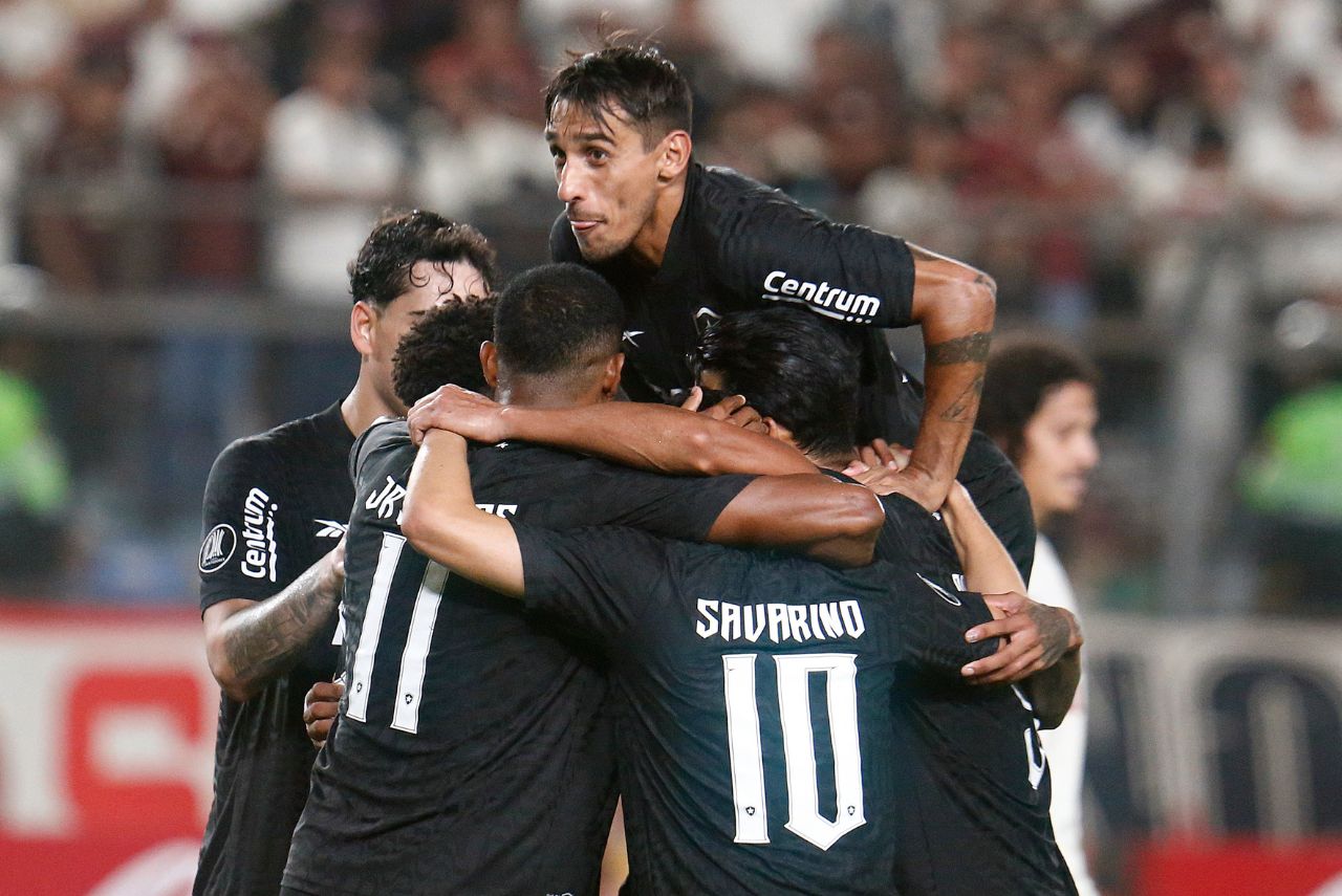 Universitario x Botafogo