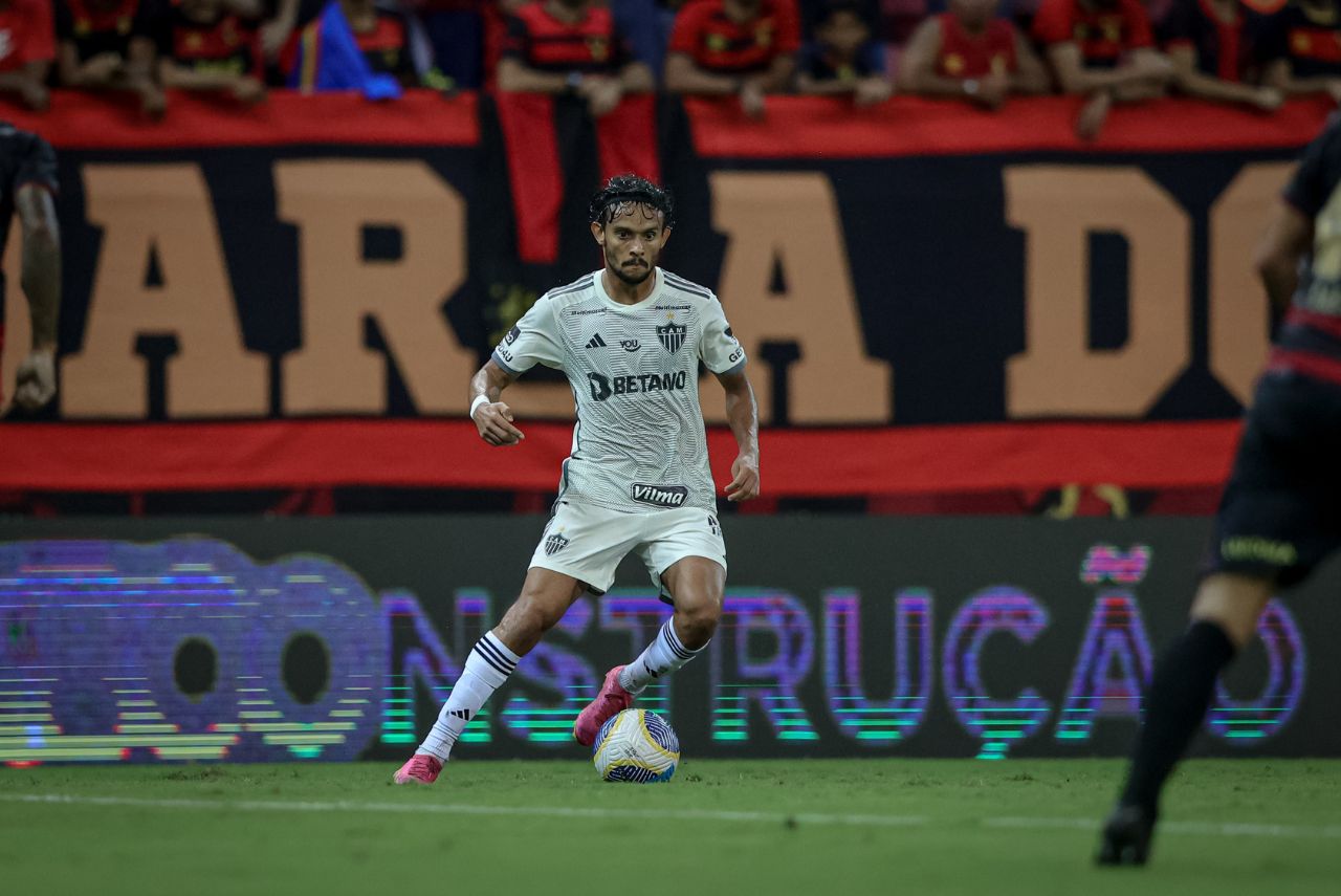 Gustavo Scarpa em Sport x Atlético-MG na Arena de Pernambuco
