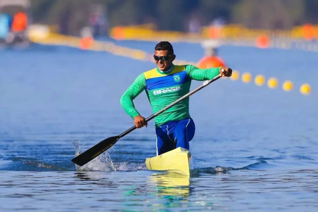 Isaquias Queiroz volta para água para disputar a categoria que faz parte do programa olímpico. Foto: William Lucas/COB
