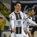 Thomas Kastanaras comemora gol pelo Stuttgart contra o Bayern de Munique em 2024