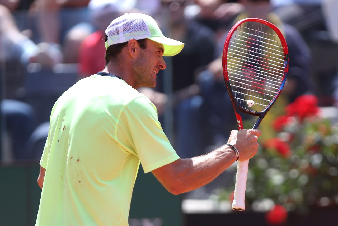 Tenista Tommy Paul em jogo do Masters 1000 de Roma 2024