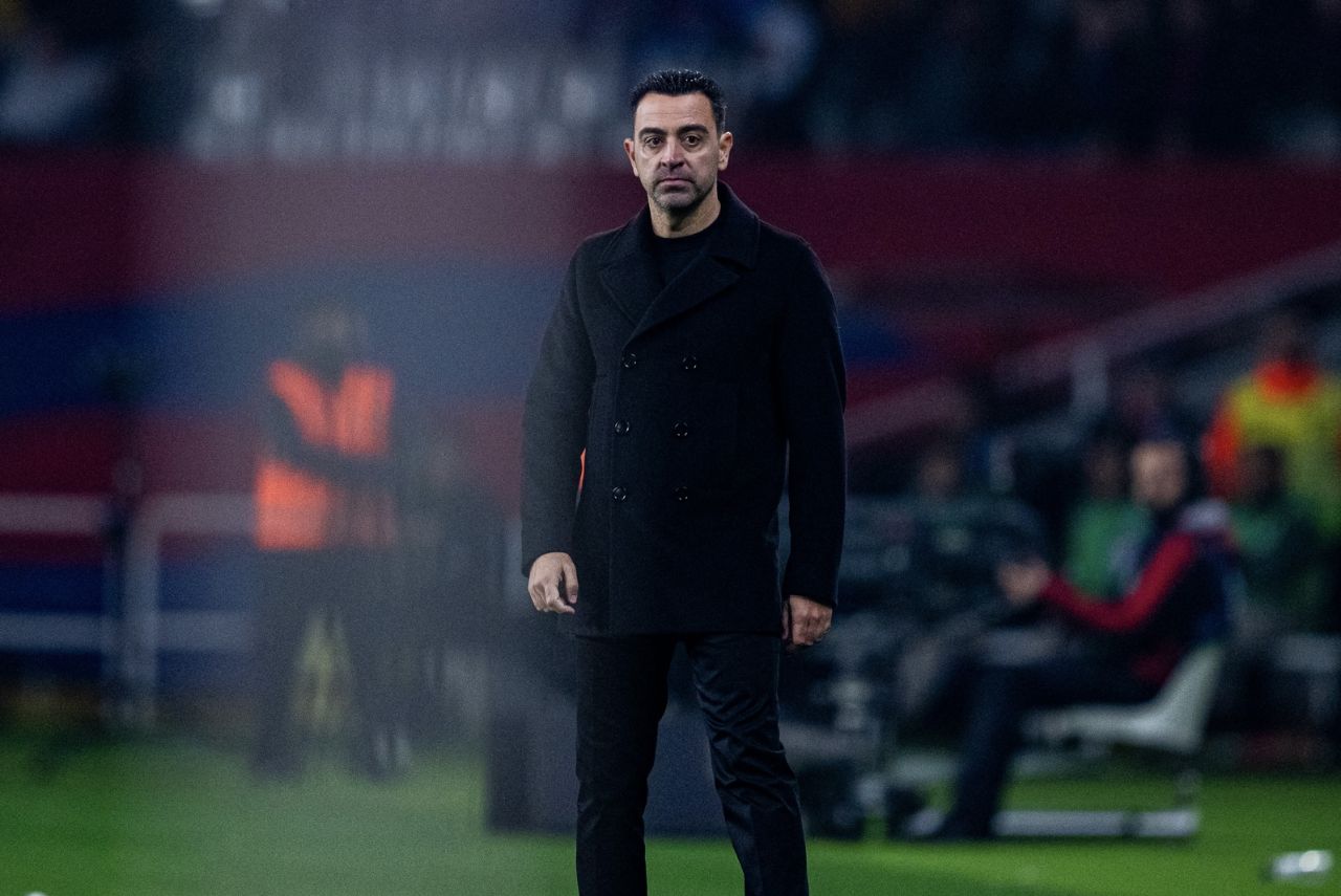 Treinador Xavi Hernández em jogo do Barcelona em 2024