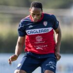 Cruzeiro: Zagueiro Yerry Mina em treino do Cagliari em 2024