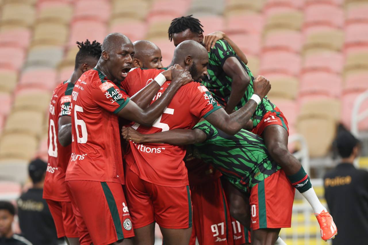 A goleada do Al-Etiffaq, basicamente pôs fim a chance do Al-Ittihad se classificar para o torneio continental. Foto: Reprodução/X
