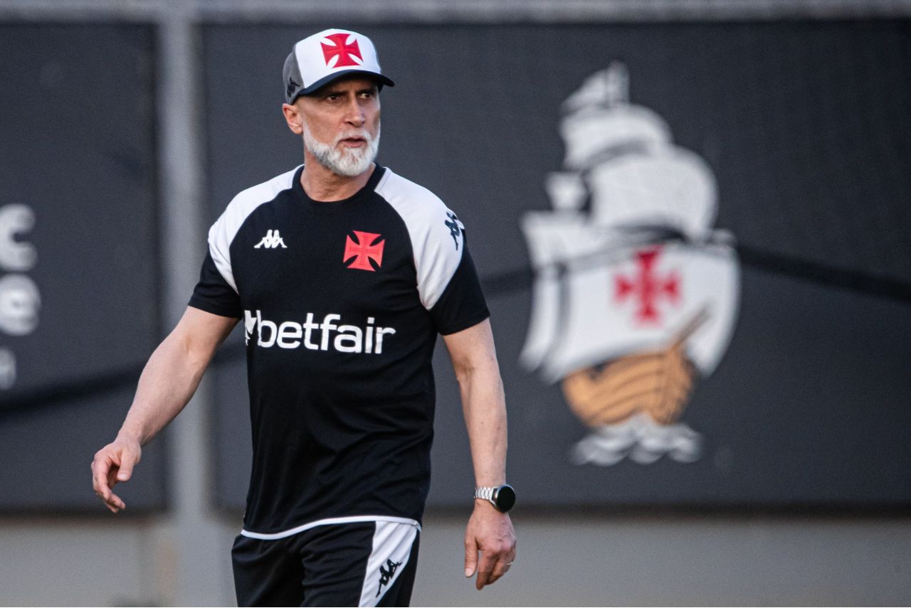 Álvaro Pacheco, treinador do Vasco (Foto: Leandro Amorim/CRVG)