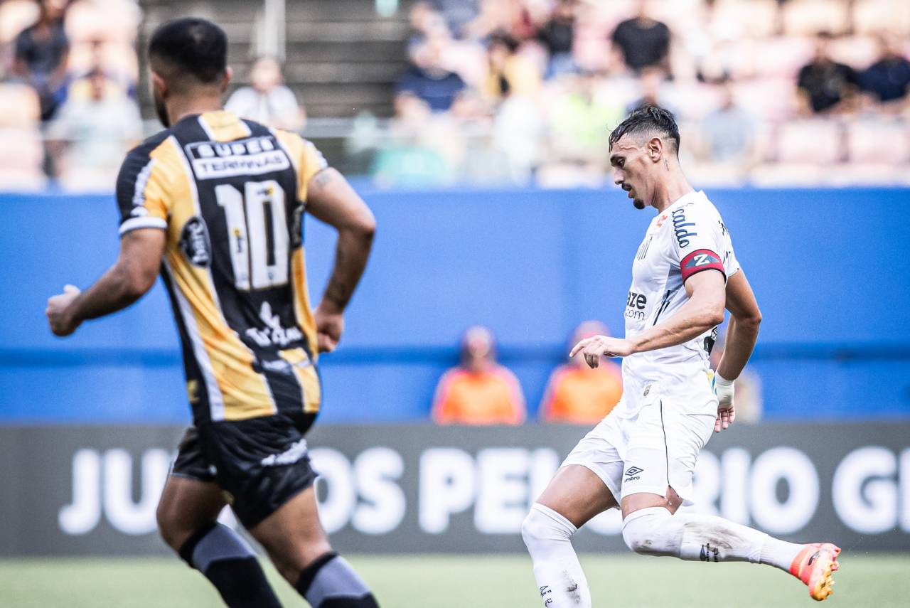 O Santos com o tropeço viu o Sport abrir três pontos de vantagem; Foto: Raul Baretta/ Santos FC.