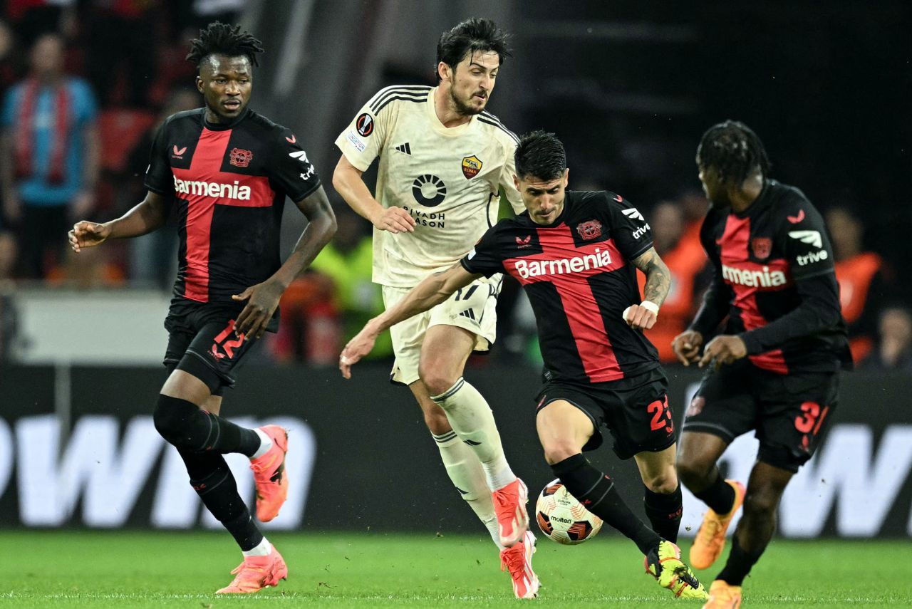 Bayer Leverkusen e Roma empataram pela Liga Europa (Foto: Ina Fassbender/AFP)