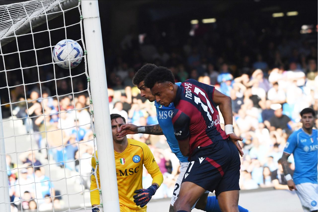 Bologna venceu o Napoli pelo Campeonato Italiano (Foto: Reprodução)
