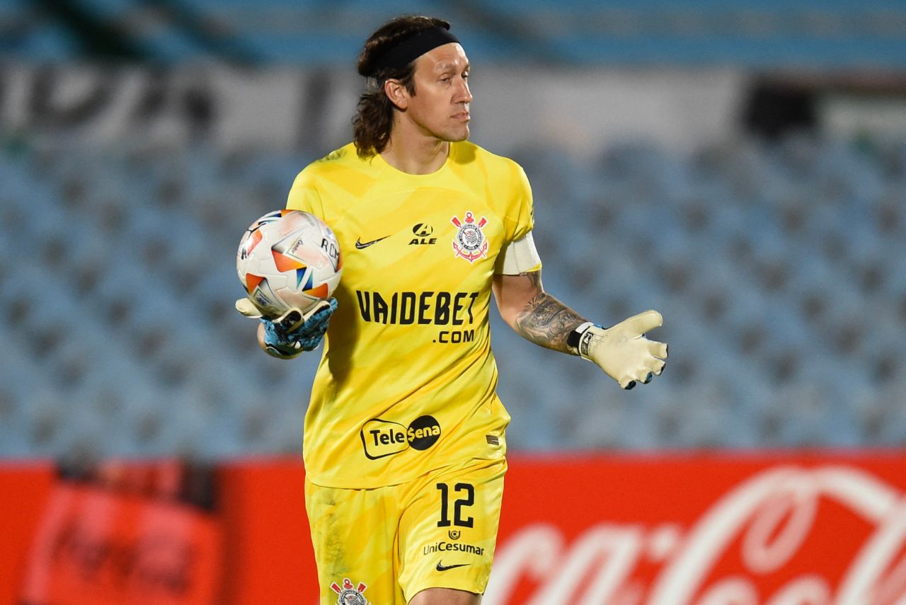 Cássio é o atual goleiro reserva do Corinthians (Foto: Dante Fernandez/AFP)