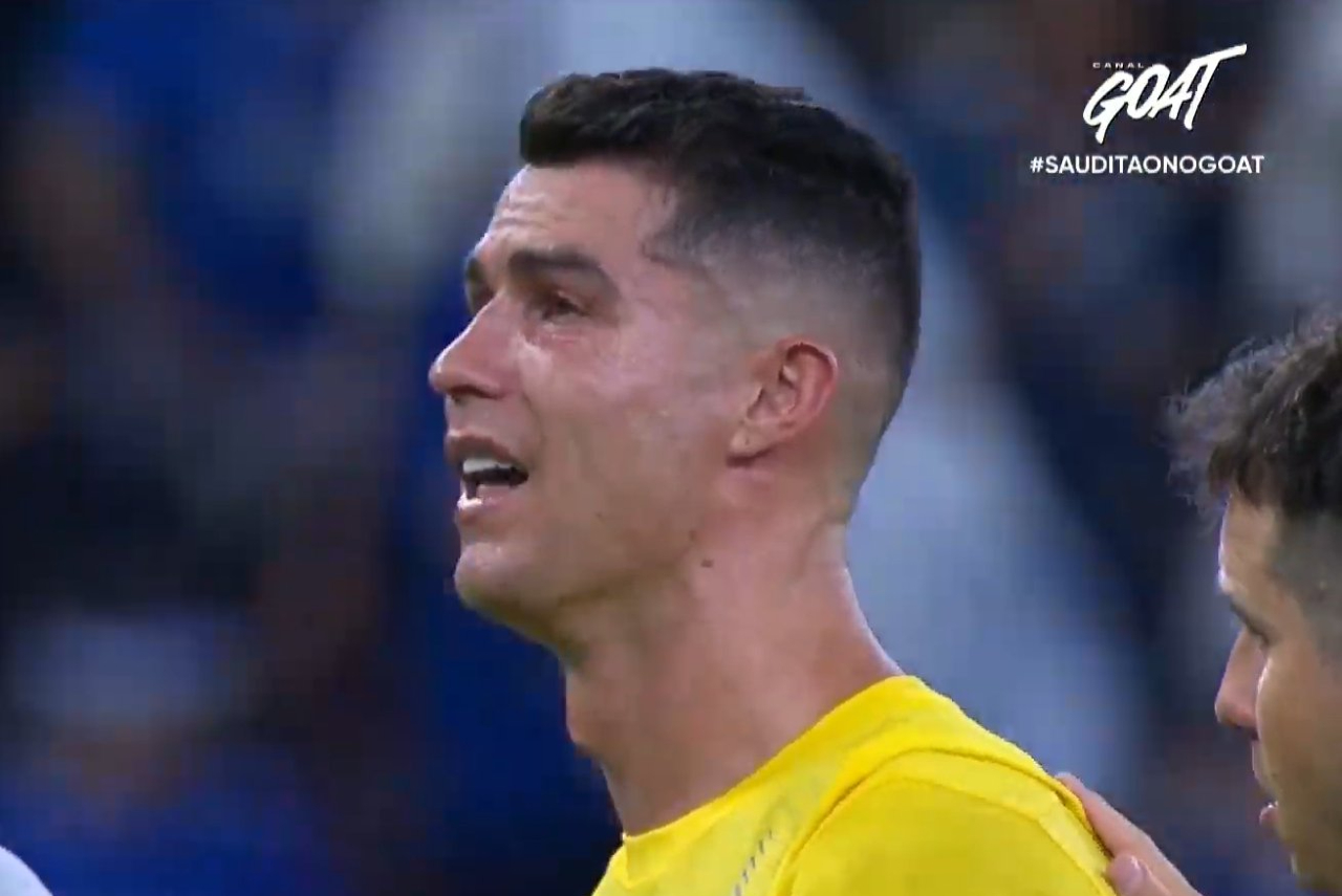 Cristiano Ronaldo chora após derrota do Al-Nassr