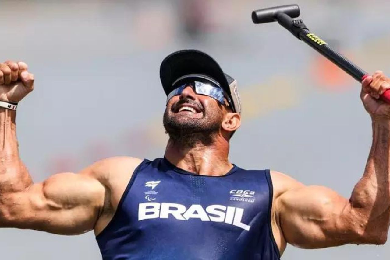 Fernando Rufino levou o ouro no Mundial de Paracanoagem (Foto: ICF/Divulgação)