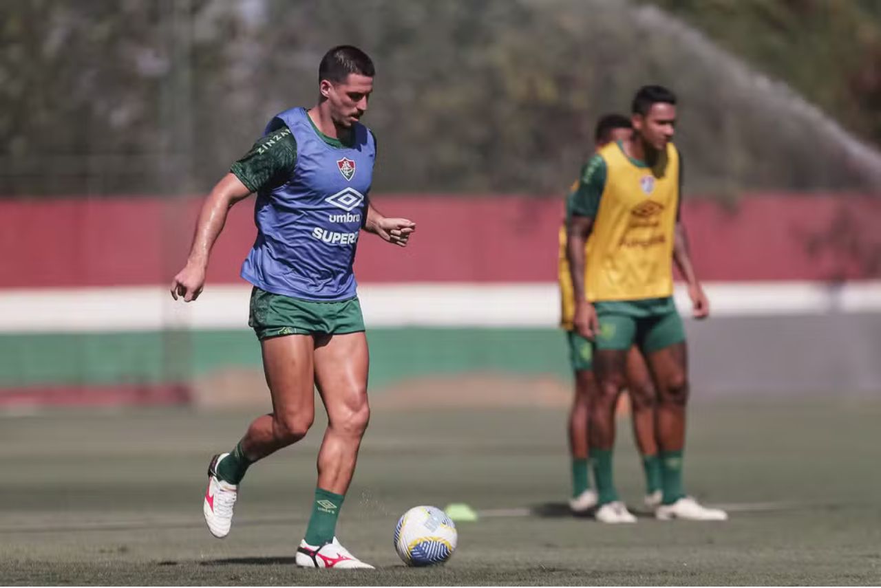 Gabriel Pires, volante do Fluminense (Foto: Lucas Merçon/FFC)