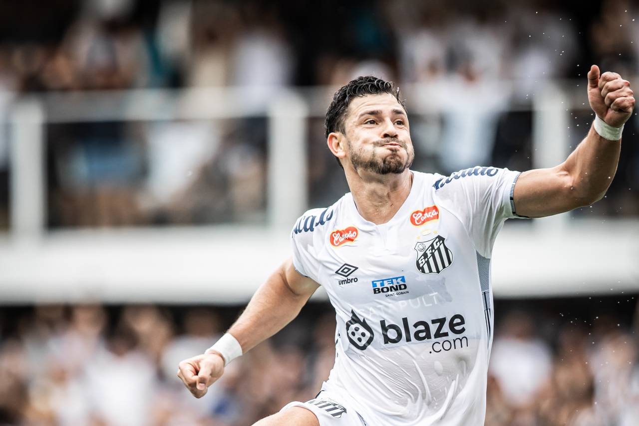 Giuliano é o artilheiro do Santos na Série B. Foto: Reprodução/X