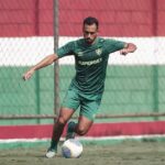 Lima tinha possibilidade de ser escalado como titular. Foto: Lucas Merçon/Fluminense