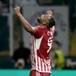 El Kaabi fez o gol do título do Olympiacos (Foto: Reprodução)