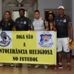 Paulinho recebeu visita do Raízes FC (Foto: Maria Amanda)