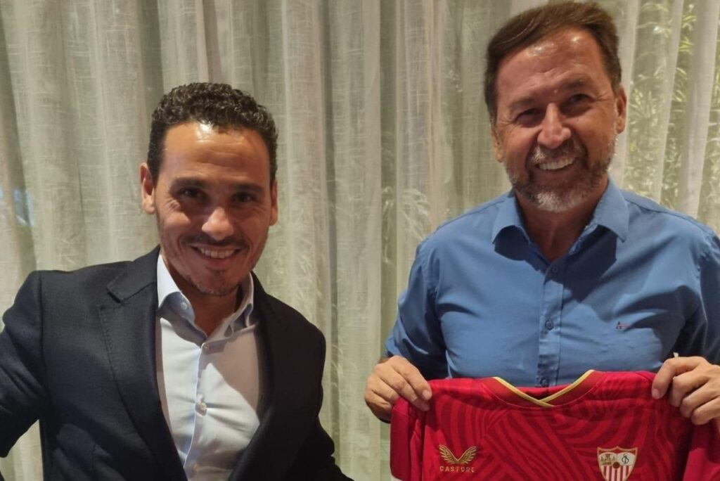 José Maria del Nido, do Sevilla, e Augusto Melo, do Corinthians (Foto: Reprodução)