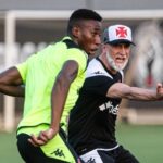 Álvaro Pacheco no primeiro treino pelo Cruzmaltino. Leandro Amorim/Vasco