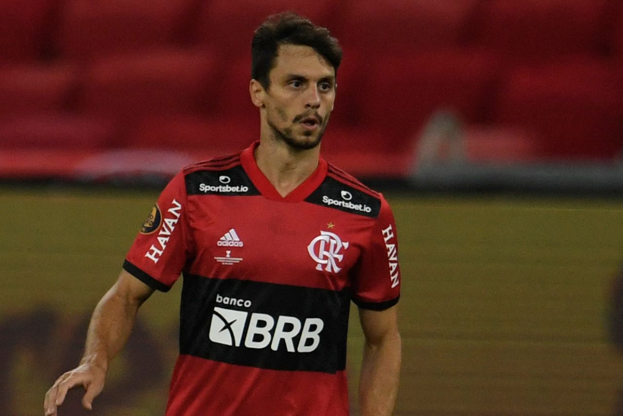 Rodrigo Caio pode reforçar o Grêmio nesta temporada (Foto: Mauro Pimentel/AFP)