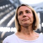 Sonia Bompastor vai comandar a equipe feminina do Chelsea (Foto: Marco Bertorello/AFP)