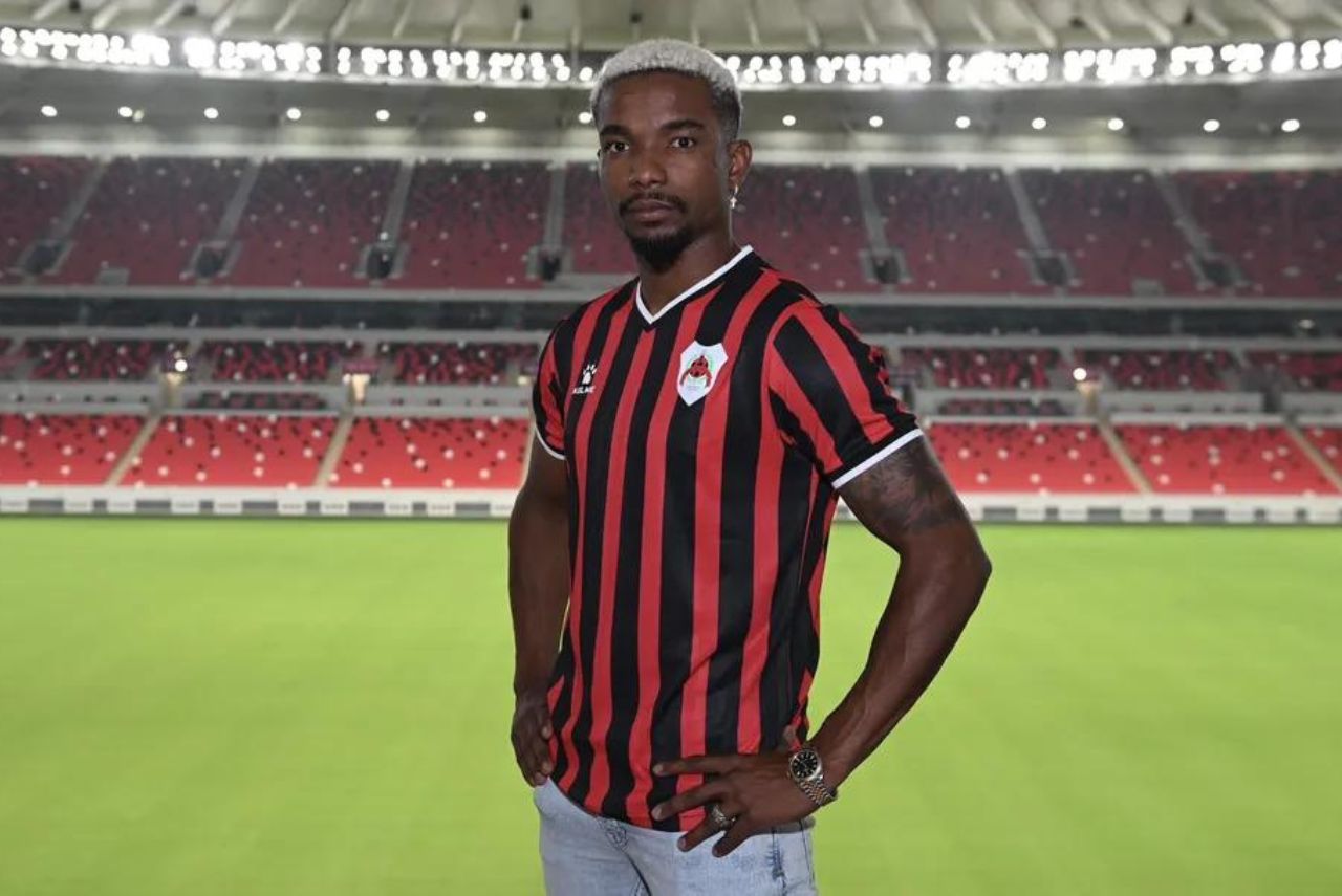 Volante Thiago Mendes pode ser novo reforço do Cruzeiro (Foto: Reprodução)