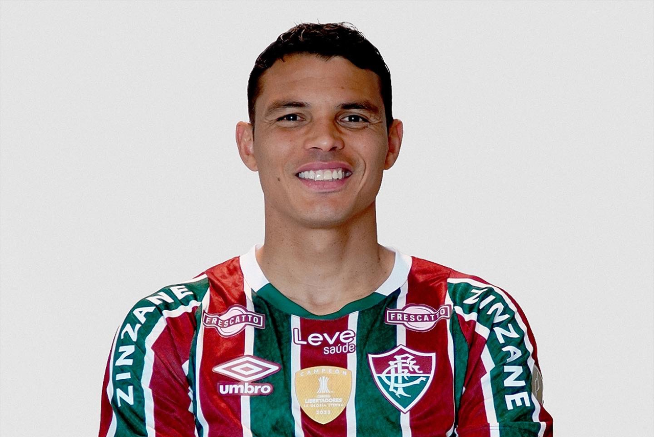 Thiago Silva com a camisa do Fluminense