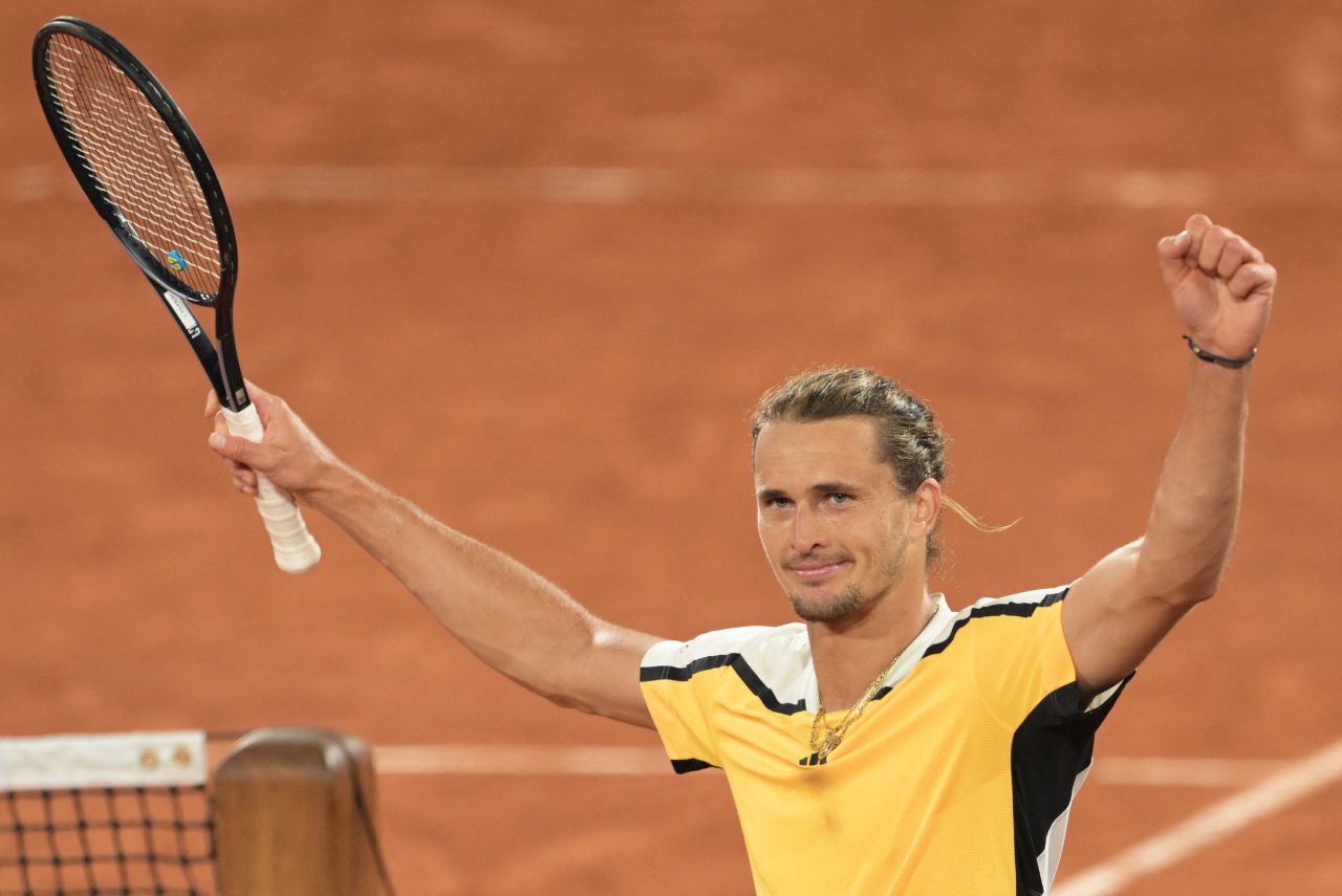Zverev comemora vitória na França