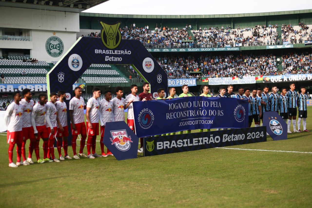 Partida aconteceu em Curitiba com mando do Grêmio