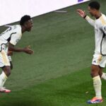 Vini Jr. e Bellingham durante final da Champions League