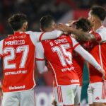 Jogadores do Internacional comemoram vitória