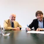 Presidente do Napoli ao lado de Conte