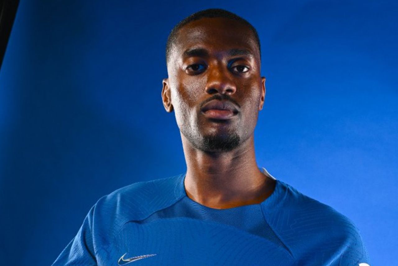 Zagueiro é o novo reforço do Chelsea