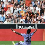 Vini Jr durante partida contra o Valencia