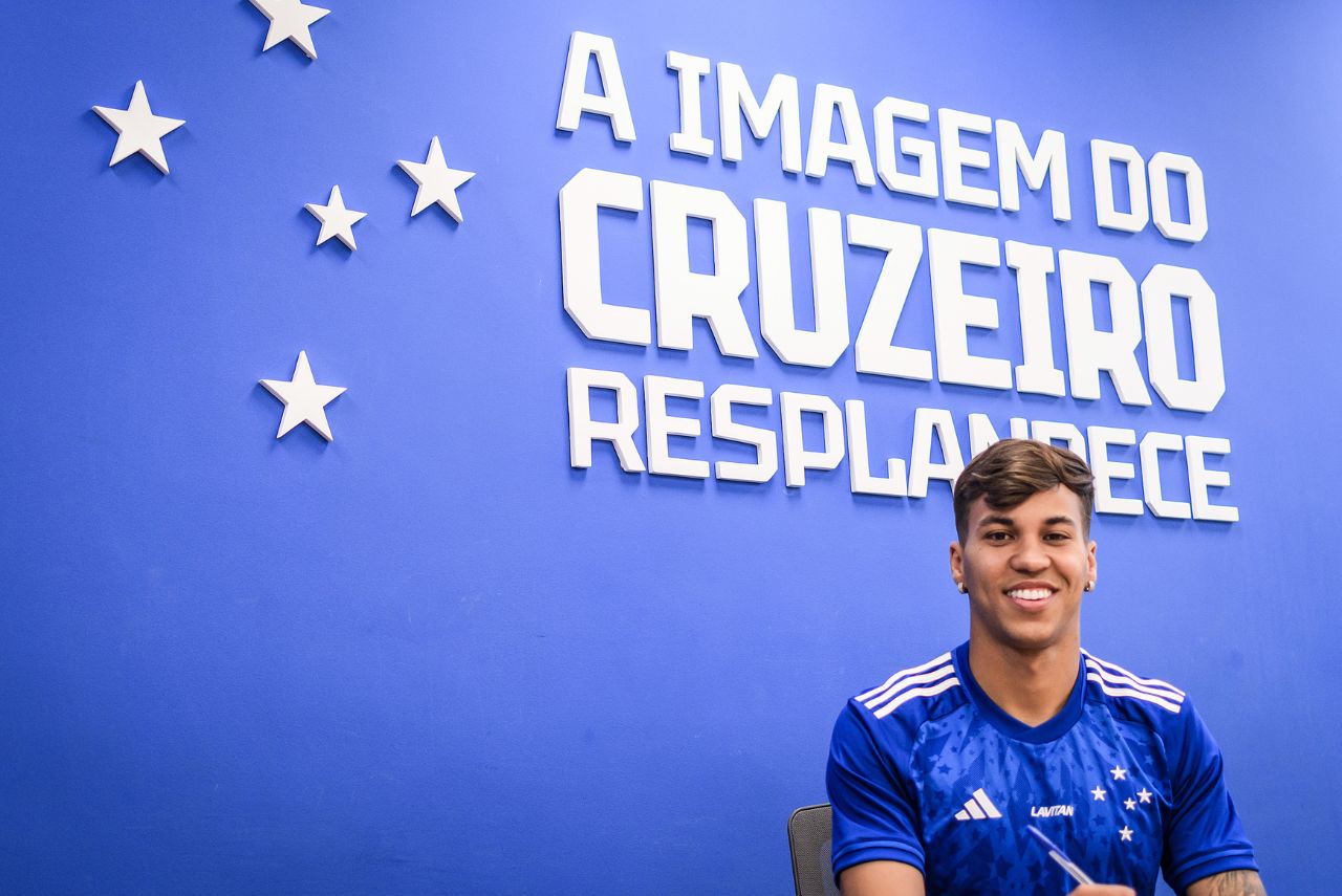 Kaio Jorge assina contrato com o Cruzeiro
