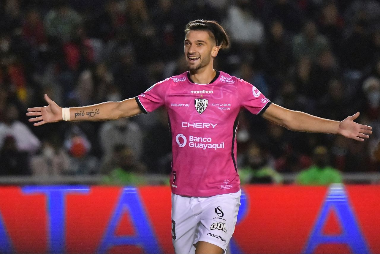 Novo reforço do Cruzeiro