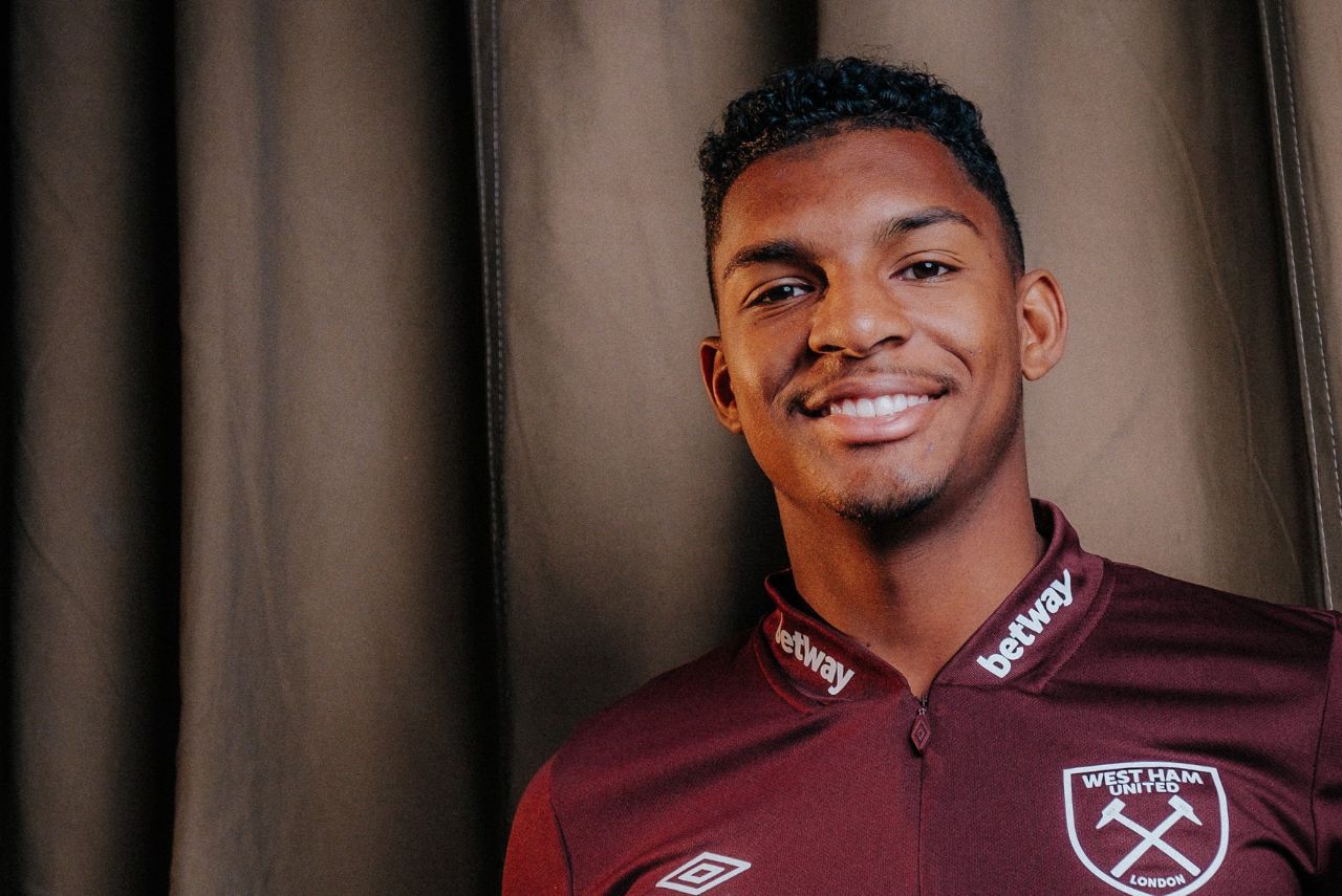 Jovem brasileiro é o novo reforço do West Ham