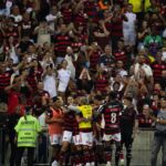 Elenco e torcida foram elogiados por Tite
