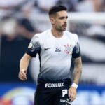 Igor Coronado em campo pelo Corinthians