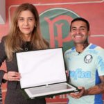 Presidente do Palmeiras ao lado de Dudu