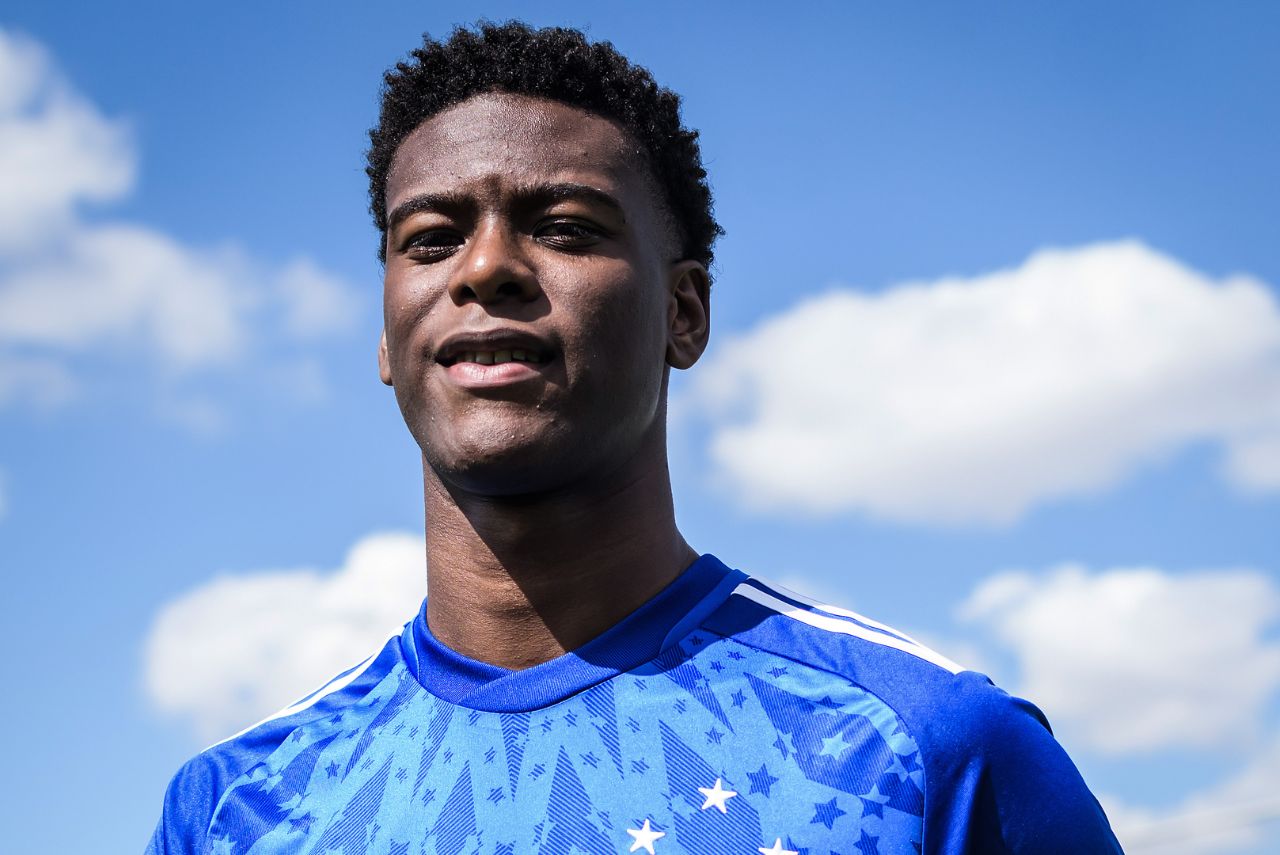 Zagueiro é mais um reforço do Cruzeiro