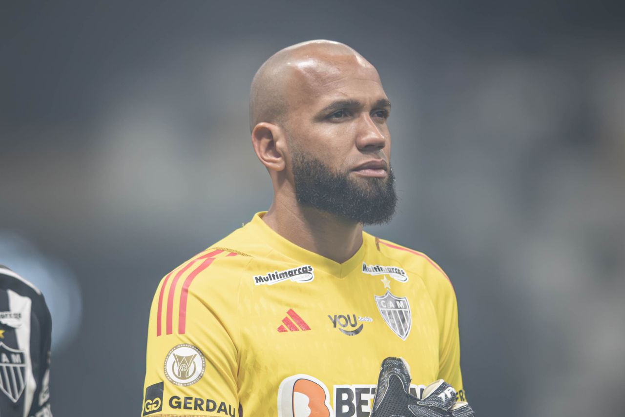 Goleiro Everson antes da partida contra o Fortaleza