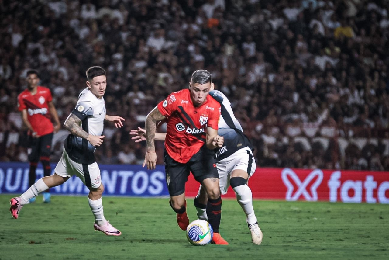Atlético-GO x Corinthians