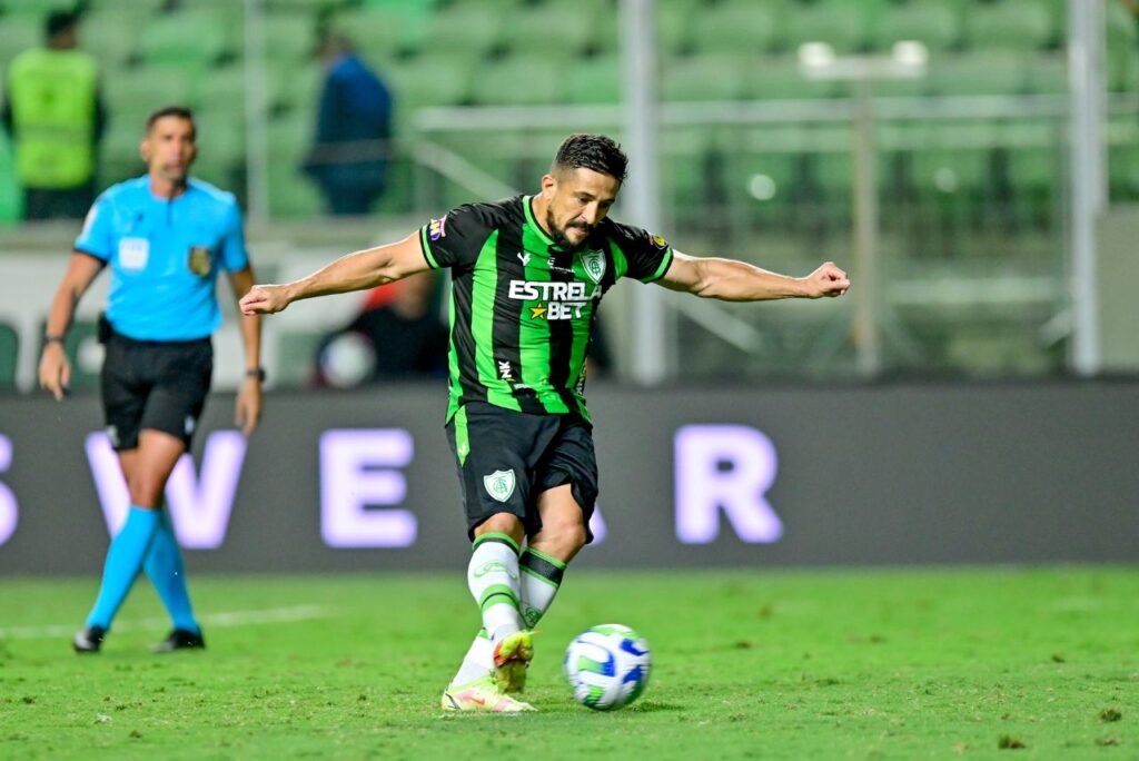 Aloísio pelo América-MG em 2023