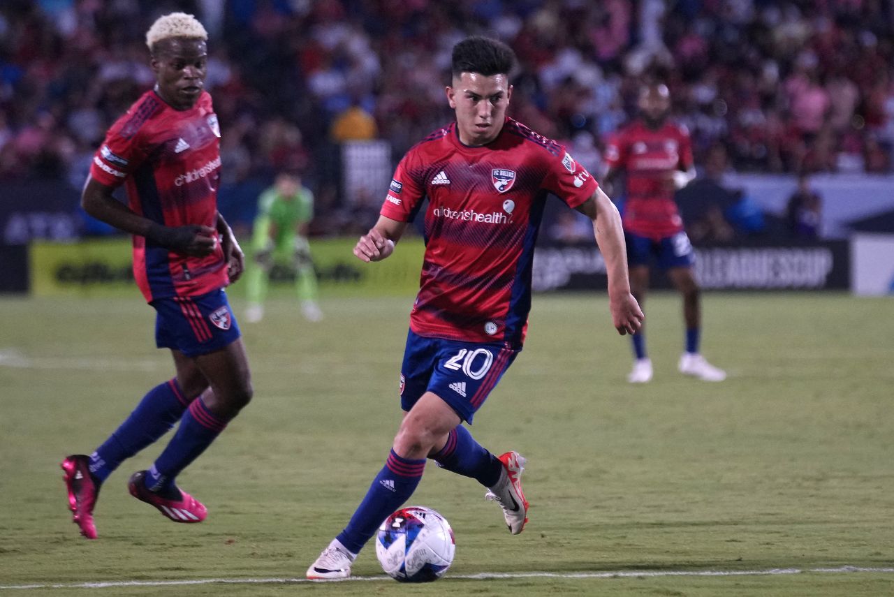 Alan Velasco, do FC Dallas, está na mira do Boca Juniors (Foto: Alex Bierens de Haan/Getty Images via AFP)