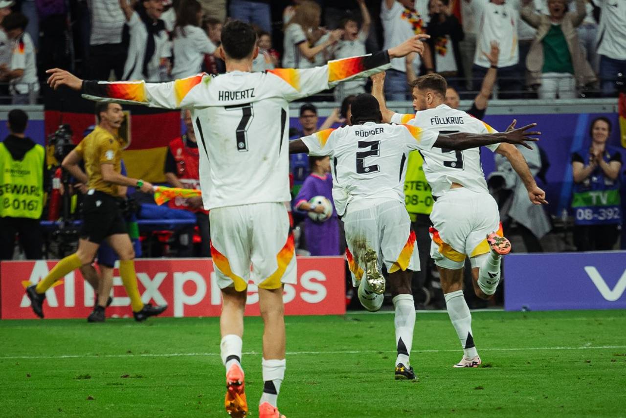 A Alemanha empatou o jogo no último minuto da partida. Foto: DFB/ Philipp Reinhard