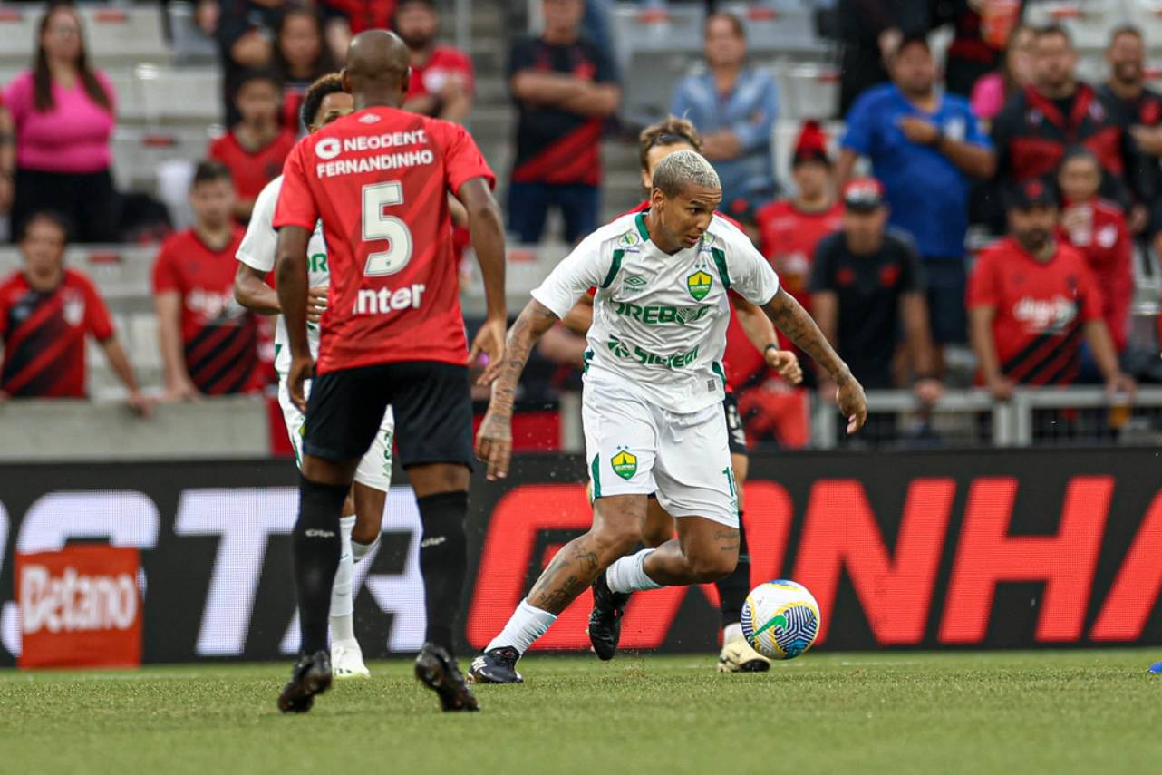 Deyverson poderá retornar aos jogos pelo Cuiabá. Foto: : AssCom Dourado