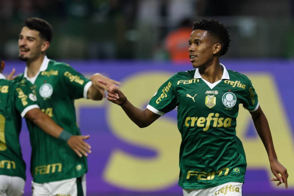 O jovem Estevão brilhou mais uma vez na partida. Foto: Cesar Greco/Palmeiras